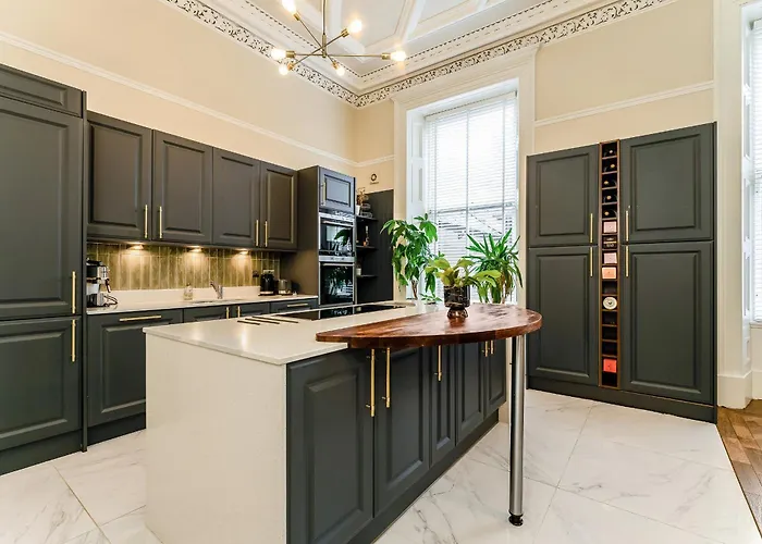 דירה Luxurious Park District Duplex גלאזגו