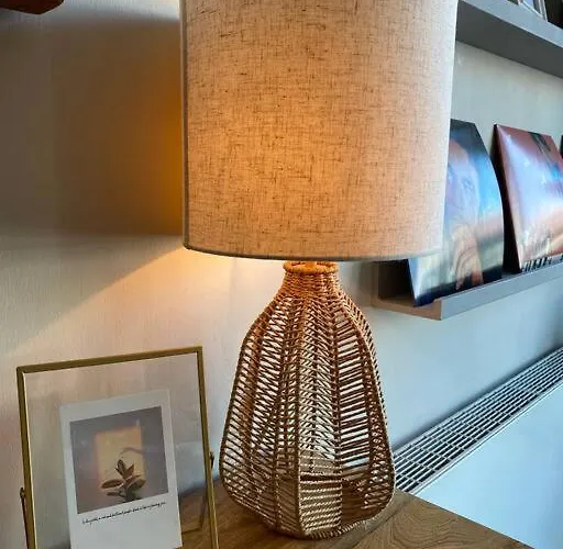 Luxury Huge Modern Open Plan 2bedroom Flat - Free Private Parking & Balcony Located At The Ovo Hydro And Sec Centre