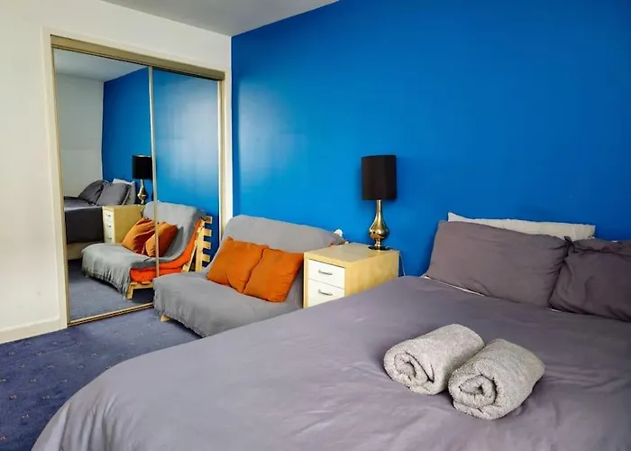 Apartment 2 Bedroom Modern Stylish In Centre Glasgow