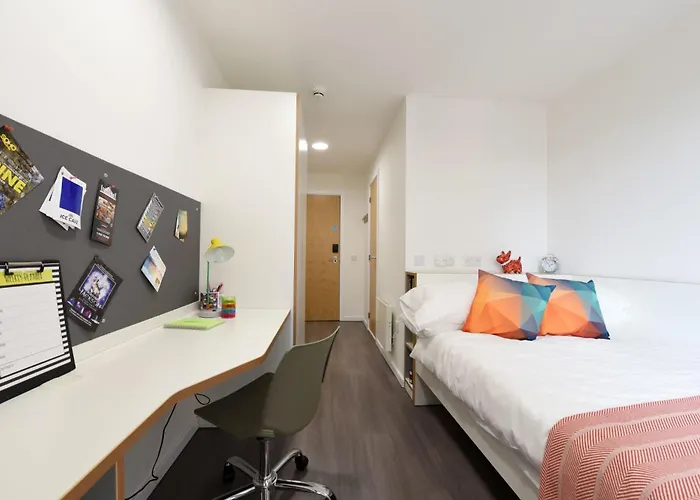 Student Only Ensuite In * Glasgow