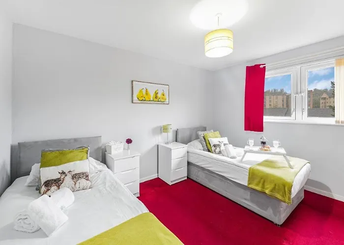 Premier - Maryhill Glasgow