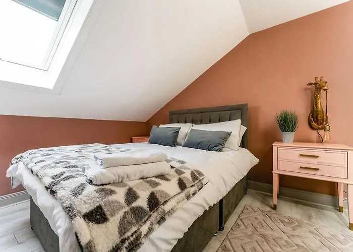 The Rose- Stylish Penthouse 2 Bed Centre With Free Parking & Lift Lägenhet *