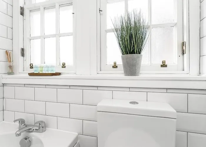 The Rose- Stylish Penthouse 2 Bed Centre With Free Parking & Lift Lägenhet *