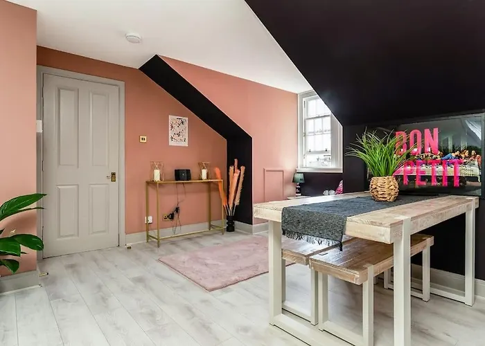 The Rose- Stylish Penthouse 2 Bed Centre With Free Parking & Lift Lägenhet Glasgow