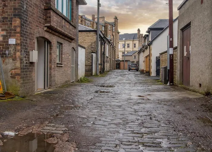 Stylish West End Detached Mews - Pass The Keys Ferienhaus *