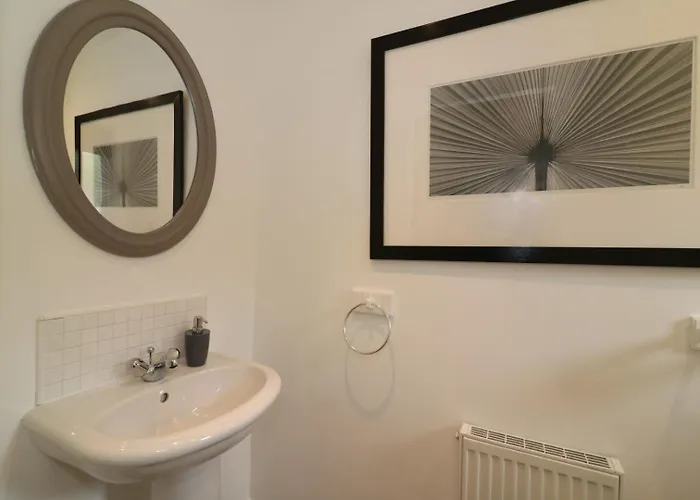 Signature - Belvidere House Apartment