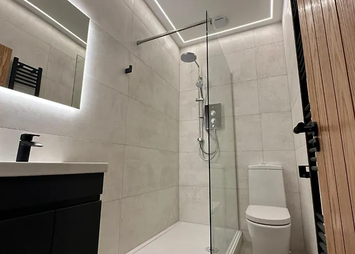 West End Tenement * Glasgow