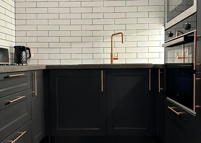 شقة West End Tenement