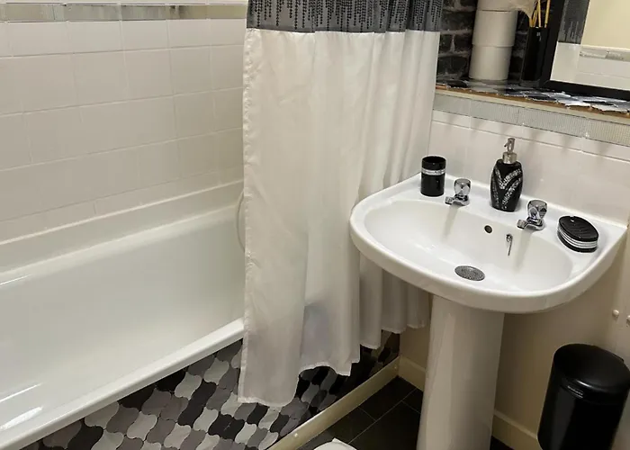 - Sleeps 2 & Freeparking During Weekend