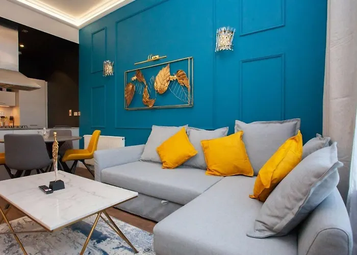 Stunning One Bed With Parking In Centre *