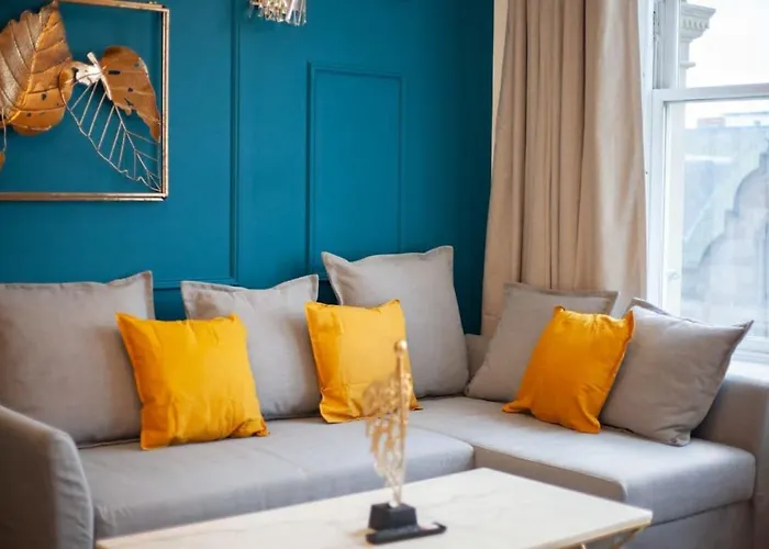 Апартаменты Stunning One Bed With Parking In Centre *