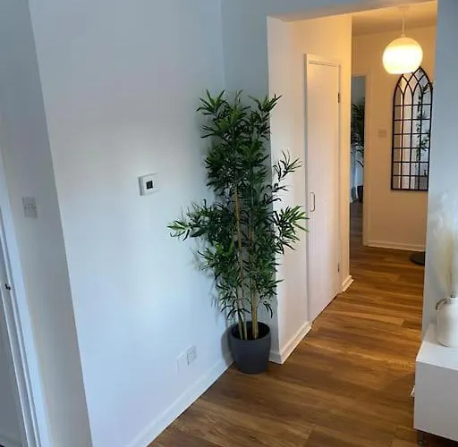 Lägenhet Perfectly Situated Luxury 2 Bedroom