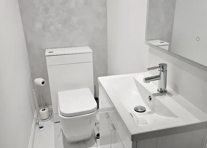 Lovely House With Private Parking! Glasgow! Casa vacanze