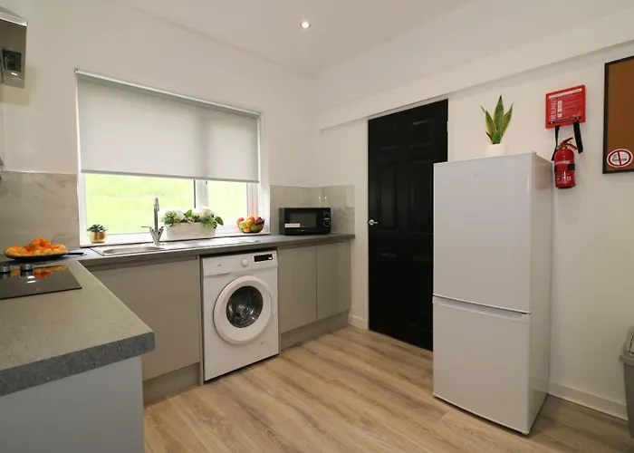 Signature - Huntley House *