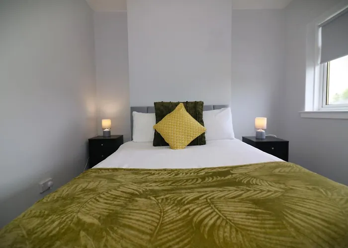 Signature - Huntley House