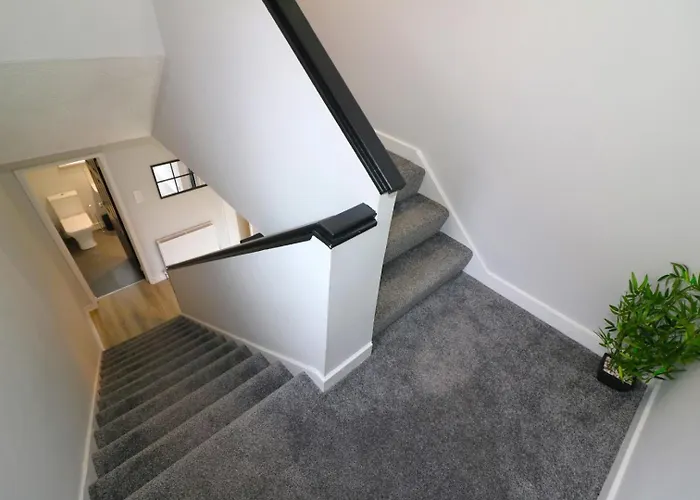 Signature - Huntley House * Glasgow