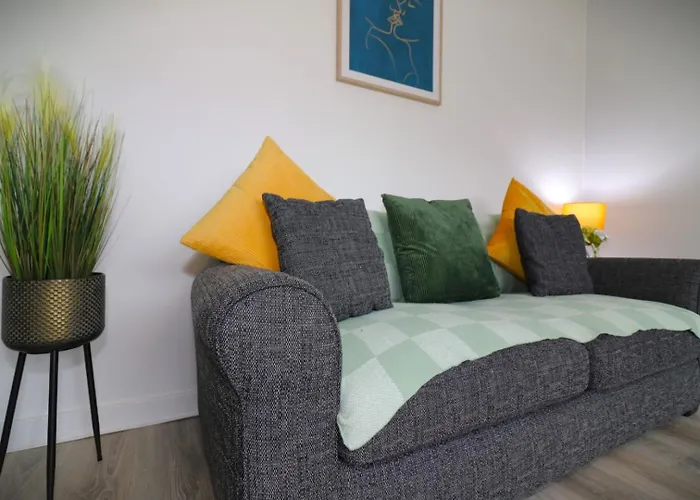 Signature - Huntley House *