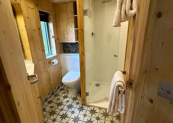 Craigmaddie Muir Roundhouse With Hot Tub Romantic, Luxury, Rural For 2 Near Milngavie * Glasgow