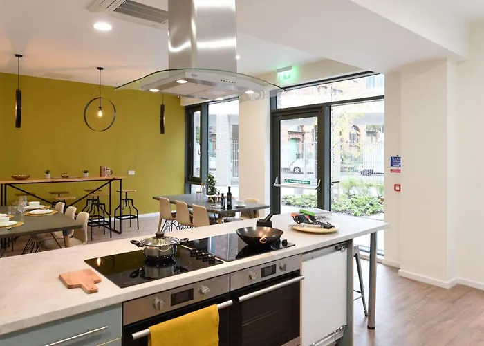 For Students Only St Mungo's In Apartamento *