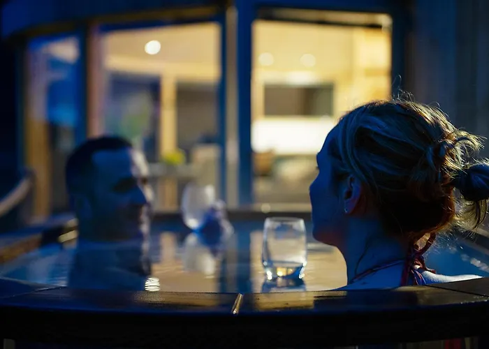 Διαμέρισμα Craigmaddie Muir Roundhouse With Hot Tub Romantic, Luxury, Rural For 2 Near Milngavie *