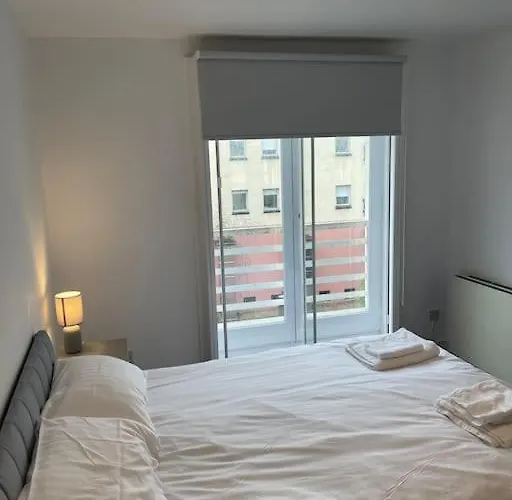 Appartement Modern 2 Bedroom City