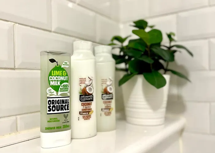 Appartamento Spacious 2 Bed-flat In - Free Parking *