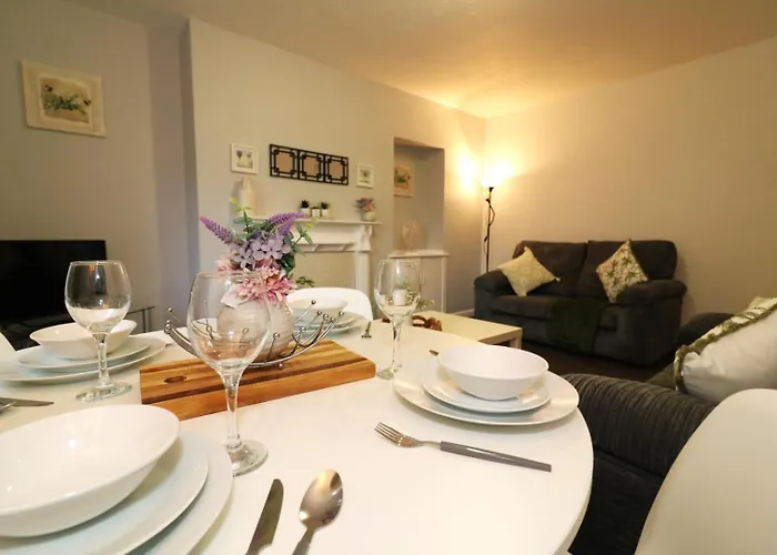 Signature - Glen Lee House * Glasgow