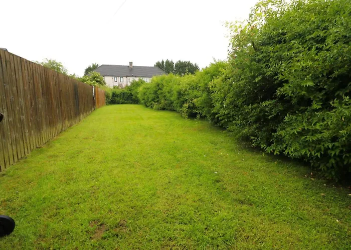 Signature - Glen Lee House