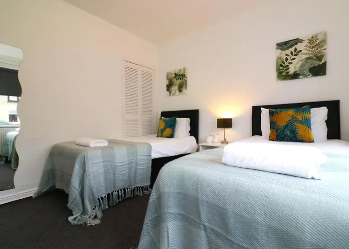 Apartment Signature - Glen Lee House *