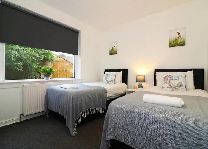 Signature - Glen Lee House Apartment Glasgow