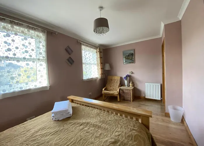 Dom wakacyjny Stunning 3 Bedroom House With 2 Bathrooms