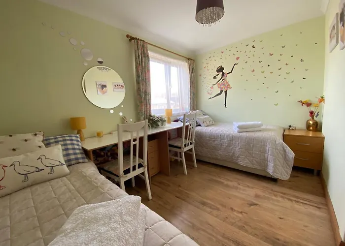 Stunning 3 Bedroom House With 2 Bathrooms בית נופש *