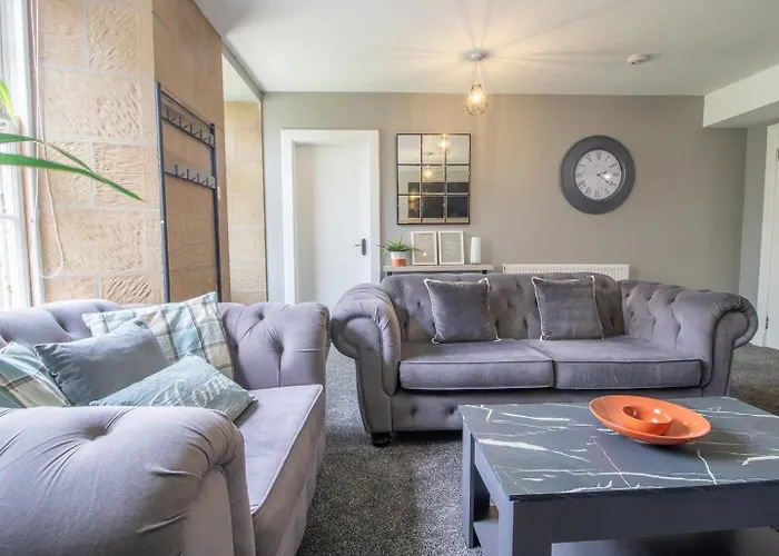 Private Garden West End With Parking - Pass The Keys * Glasgow