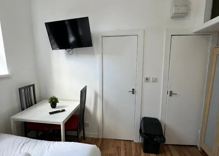 Great Western Road With En Appartement Glasgow