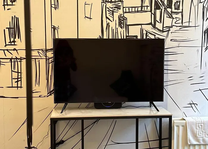 Apartment - Sleeps 2 & Freeparking During Weekend