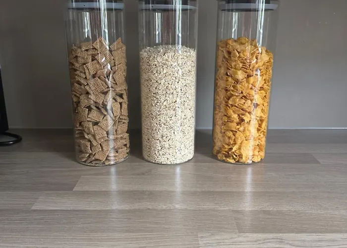 Modern Style , Separate Entrance *