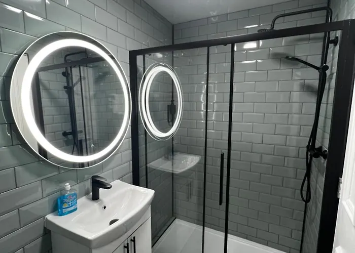 Amani - Centre Aparthotel Glasgow