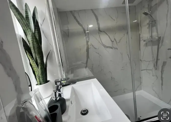 Paradise - Spacious 3- Bed House Casa vacanze *