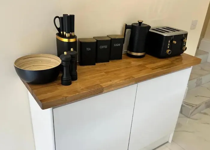 Paradise - Spacious 3- Bed House *