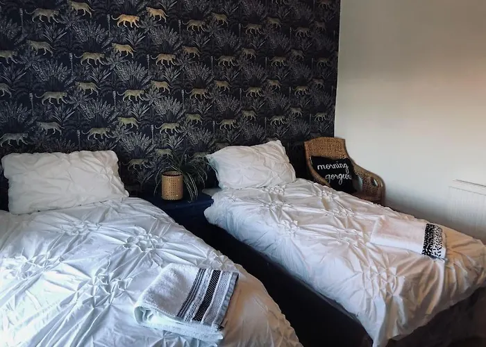 House In Drymen Village With Free Local Health Club Access