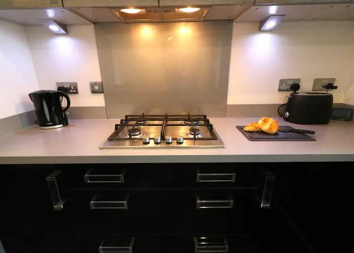 Signature - Oatlands House גלאזגו