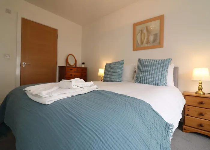 Signature - Oatlands House דירה *