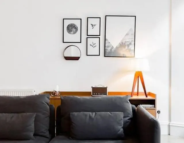 Incredible Contemporary Flat In Heart Of West End Апартаменты *