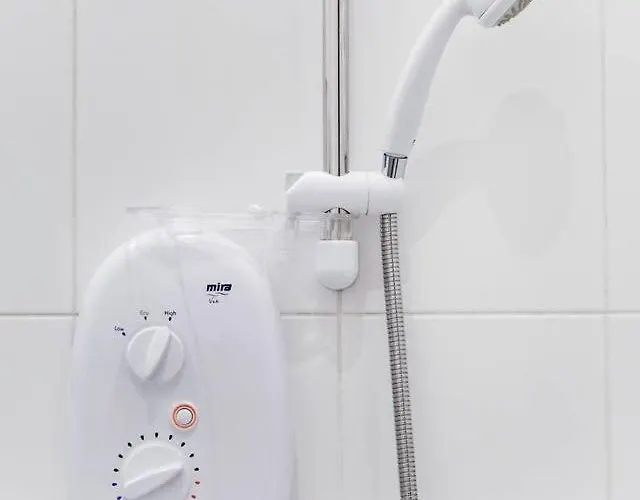 Incredible Contemporary Flat In Heart Of West End グラスゴー