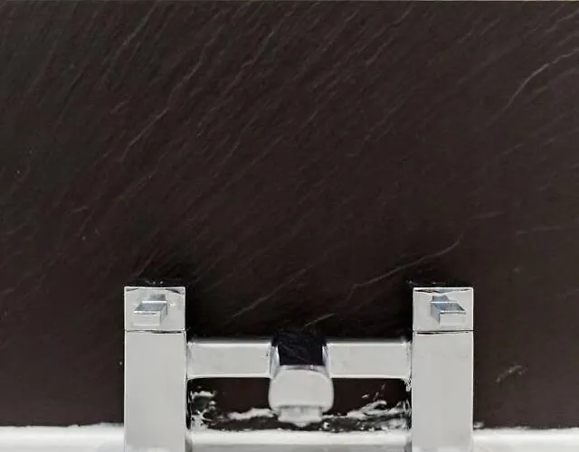 Incredible Contemporary Flat In Heart Of West End アパート *