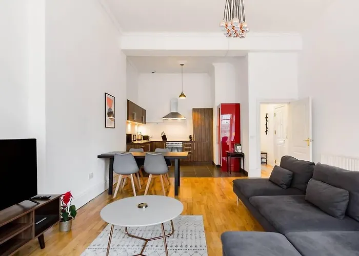 Incredible Contemporary Flat In Heart Of West End アパート