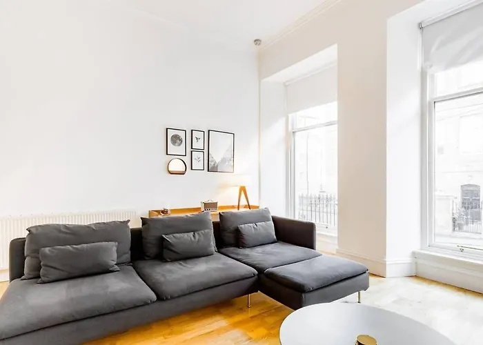 Incredible Contemporary Flat In Heart Of West End * グラスゴー