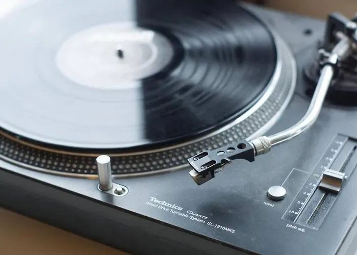 Beautiful 2 Bed Rose St Apartment *