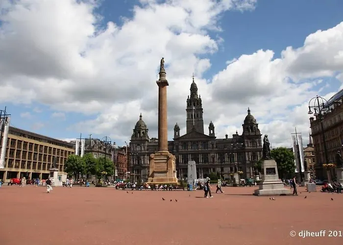 City Centre W Parking & Hyperoptic Wifi Apartment