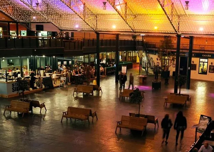 City Centre W Parking & Hyperoptic Wifi *